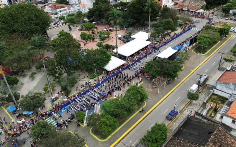 Senhor do Bonfim realiza tradicional desfile cívico de 7 de Setembro na sede e no distrito de Igara