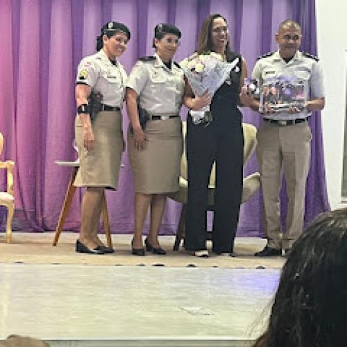 NEAM de Senhor do Bonfim-Ba, participou de um evento alusivo ao Agosto Lilás realizado pela Polícia Militar no Colégio Estadual de Antônio Gonçalves-Ba,