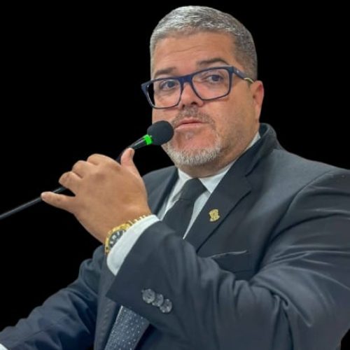 EM ENTREVISTA NA RADIO PRINCESA FM O VEREADOR IDAILTON GALEGUINHO FALA QUE SE ARREPENDEU DE TER VOTADO NA ESTADUALIZAÇAO DO HOSPITAL HDAM