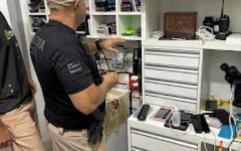 Operação Última Chamada: Polícia Civil fiscaliza estabelecimentos de venda de celulares e acessórios em Senhor do Bonfim